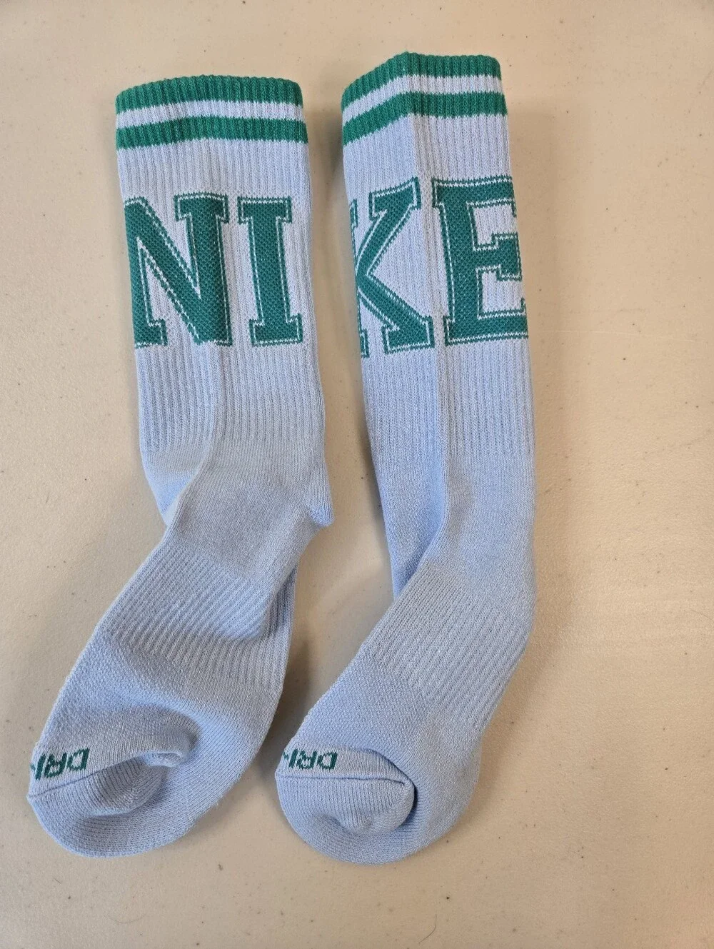 NWoT Nike 2 Pair Retro Crew Socks Green Gray - Picture 4 of 6